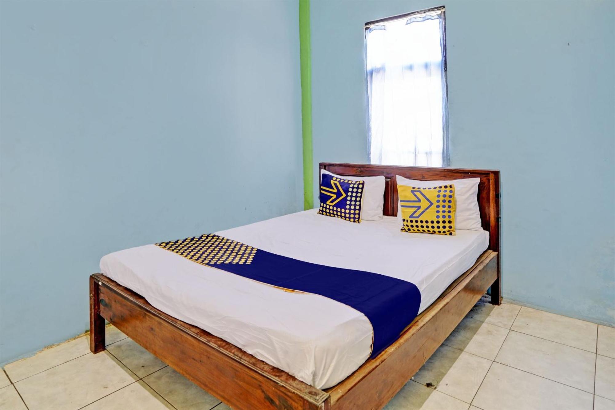 Oyo Life 93037 Nova Jaya Homestay Syariah Lamongan Екстер'єр фото